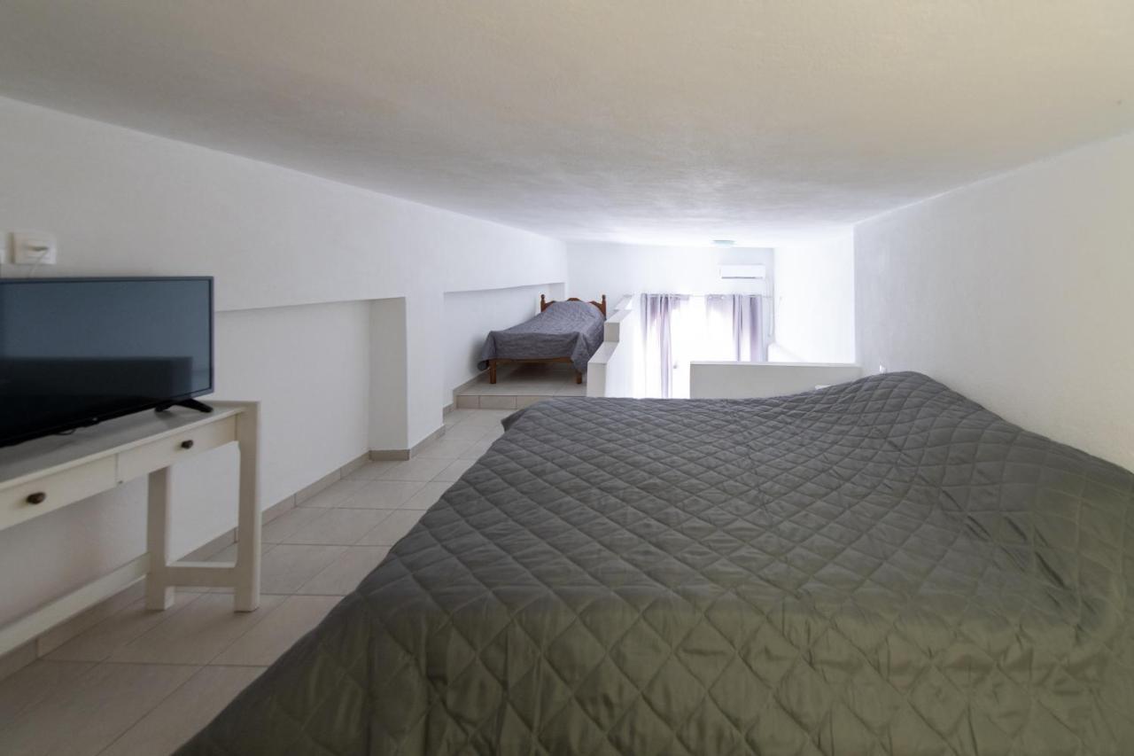 Porto Castello Hotel Фира Екстериор снимка