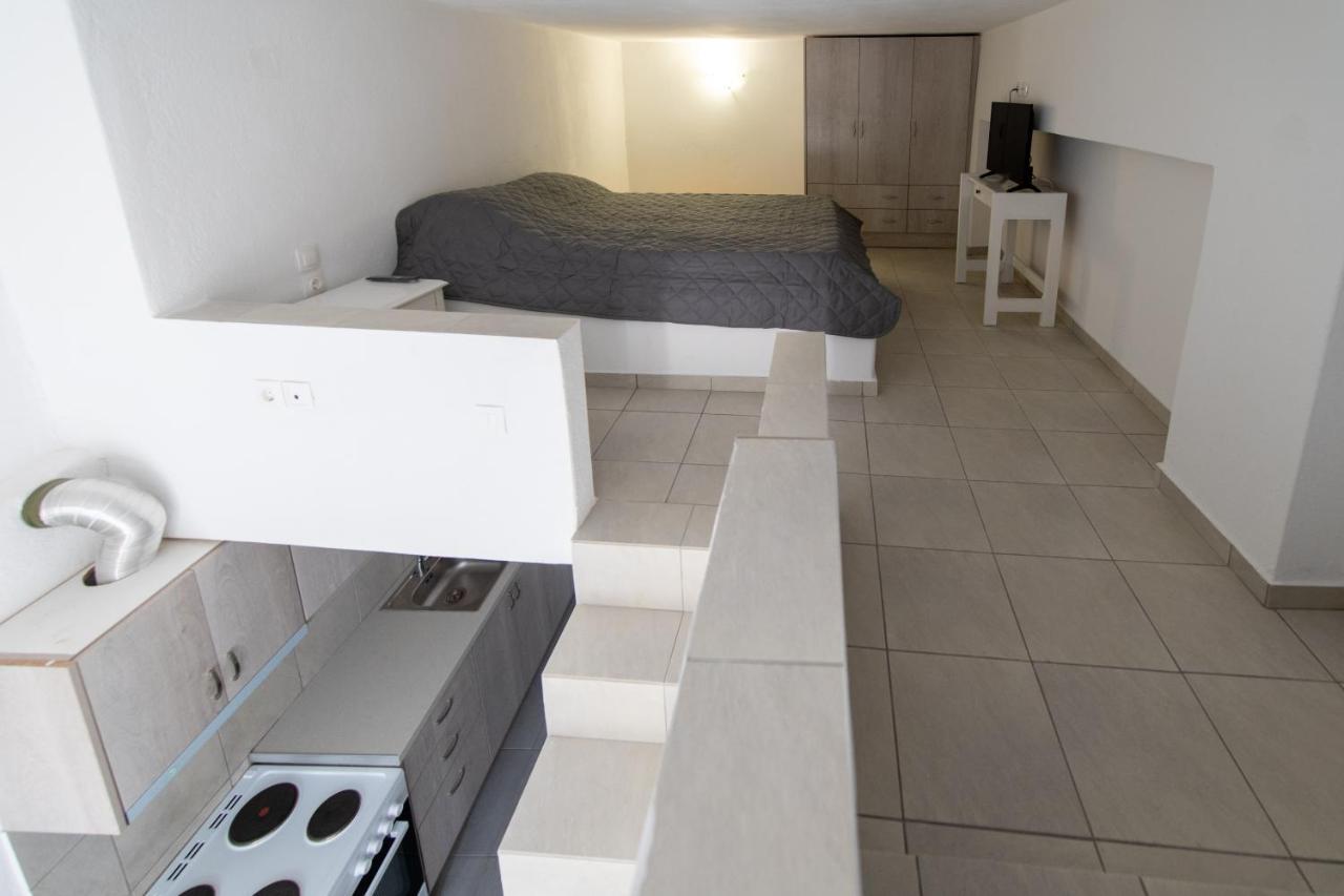 Porto Castello Hotel Фира Екстериор снимка