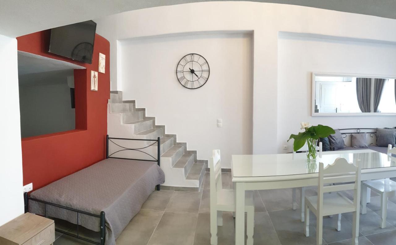 Porto Castello Hotel Фира Екстериор снимка