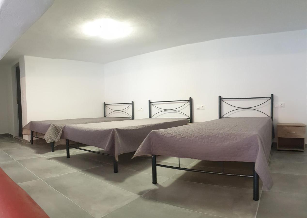 Porto Castello Hotel Фира Екстериор снимка