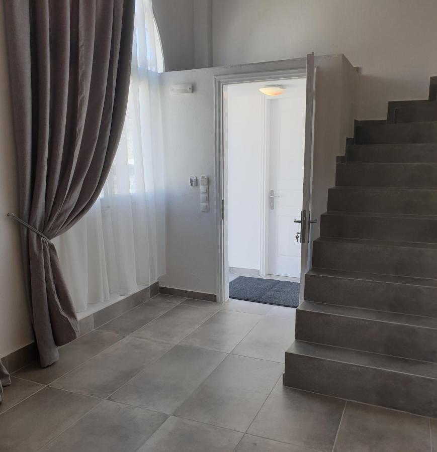 Porto Castello Hotel Фира Екстериор снимка