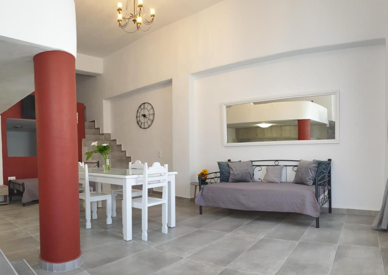 Porto Castello Hotel Фира Екстериор снимка
