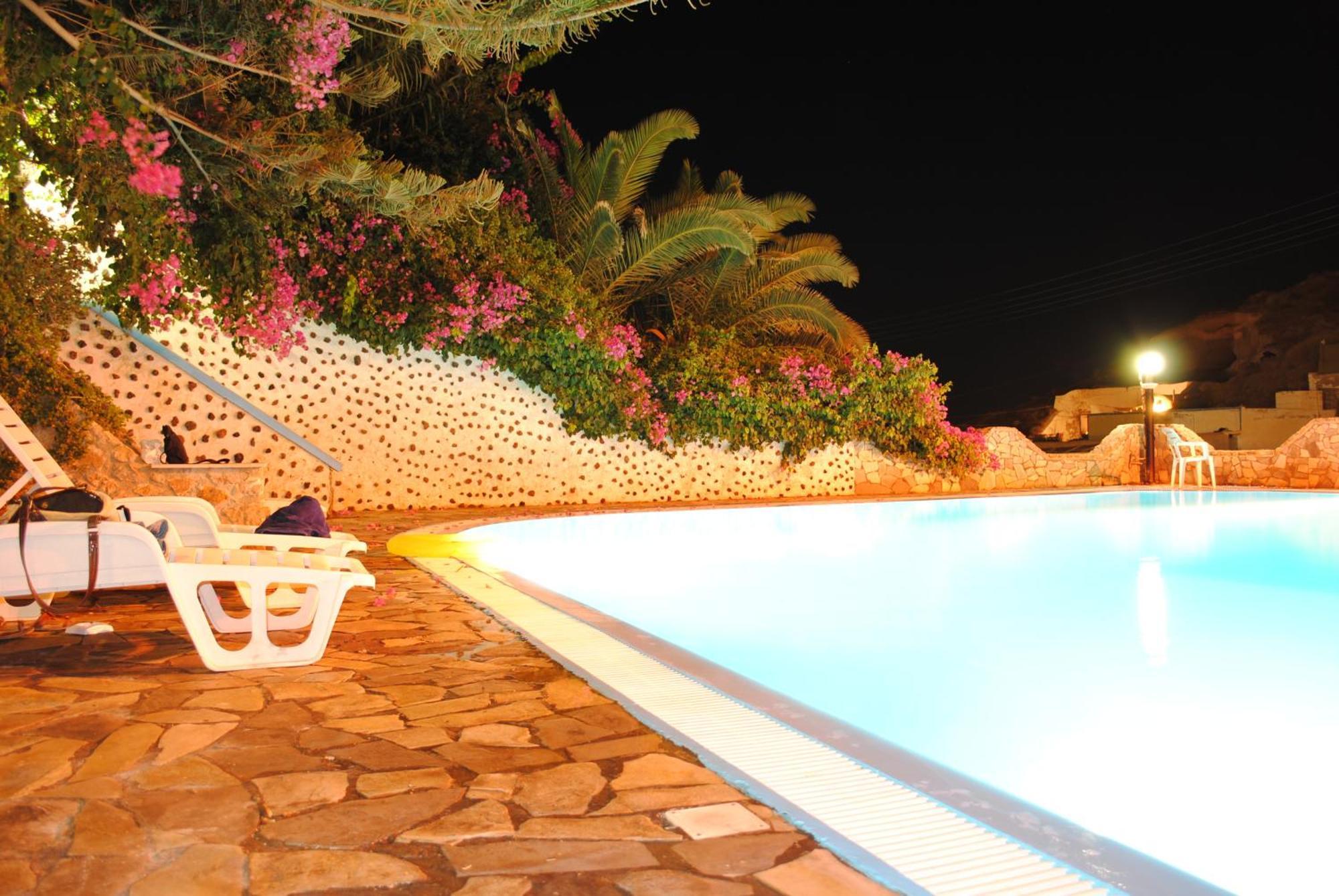 Porto Castello Hotel Фира Екстериор снимка