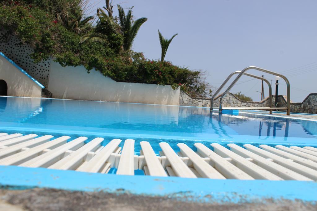 Porto Castello Hotel Фира Екстериор снимка