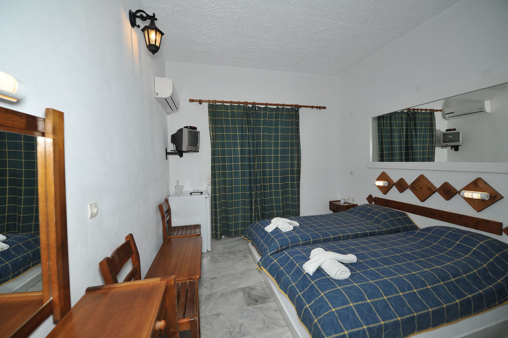 Porto Castello Hotel Фира Екстериор снимка